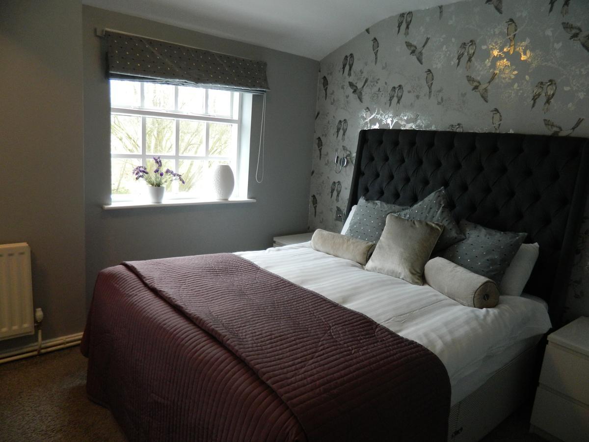 The Old Mill Hotel Alsager Buitenkant foto
